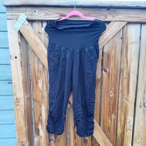 **3 for $15** Lightweight Maternity Capris